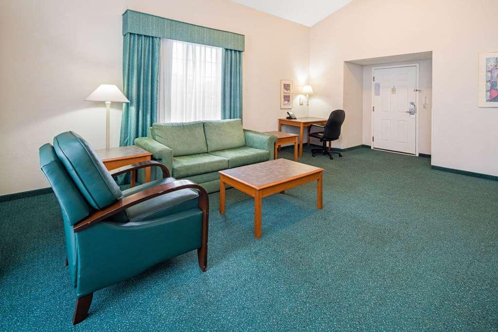 Days Inn By Wyndham San Diego Виста Номер фото