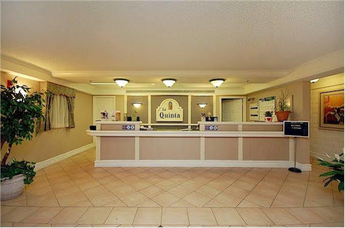 Days Inn By Wyndham San Diego Виста Экстерьер фото